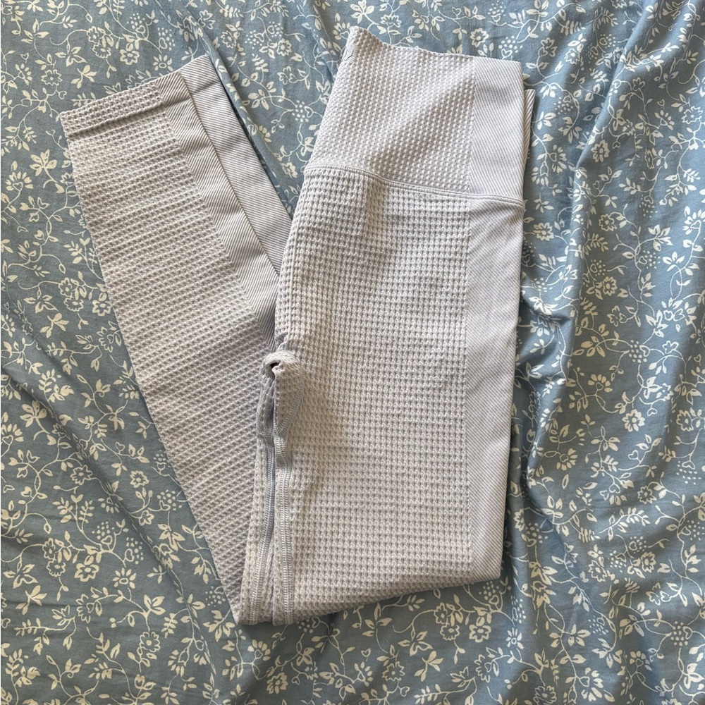 Gray Textured Leggings